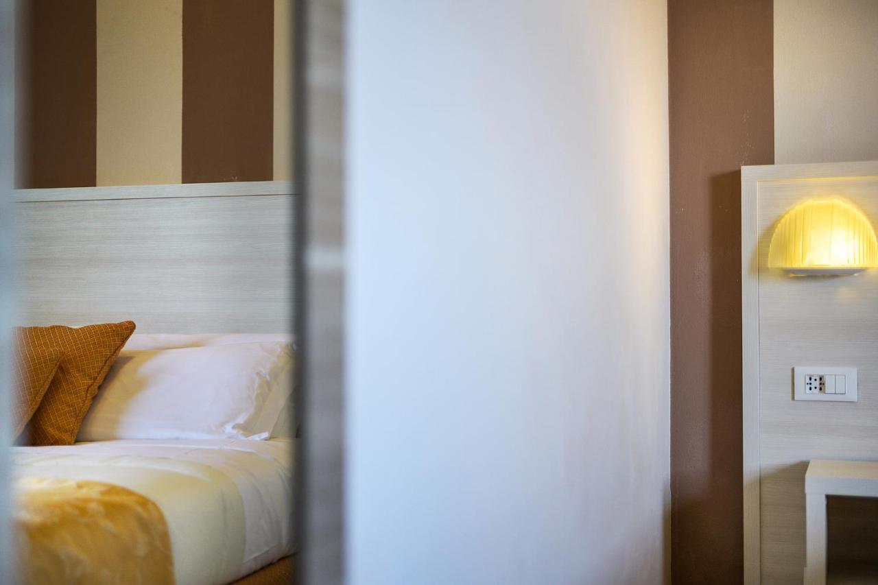 Hotel Castello ソヴィチッレ エクステリア 写真