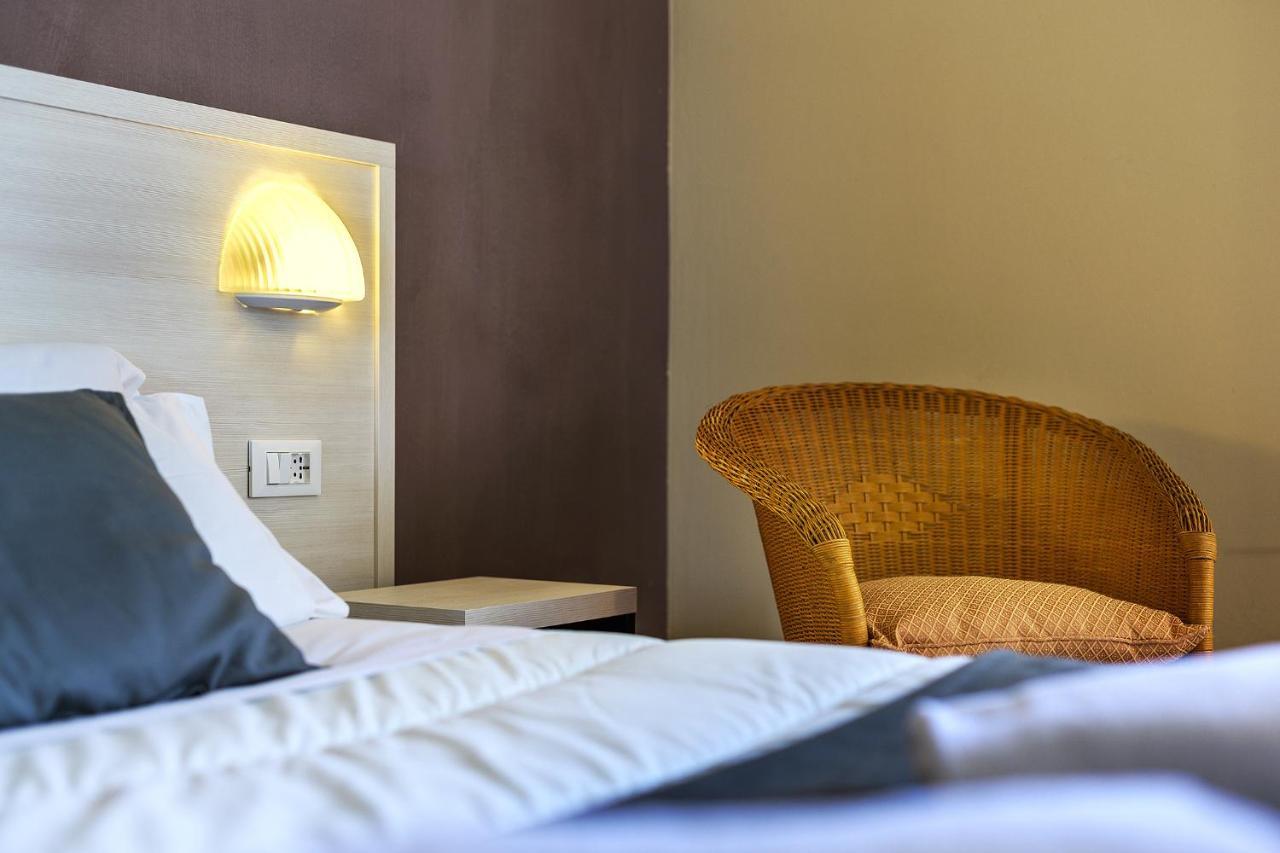 Hotel Castello ソヴィチッレ エクステリア 写真