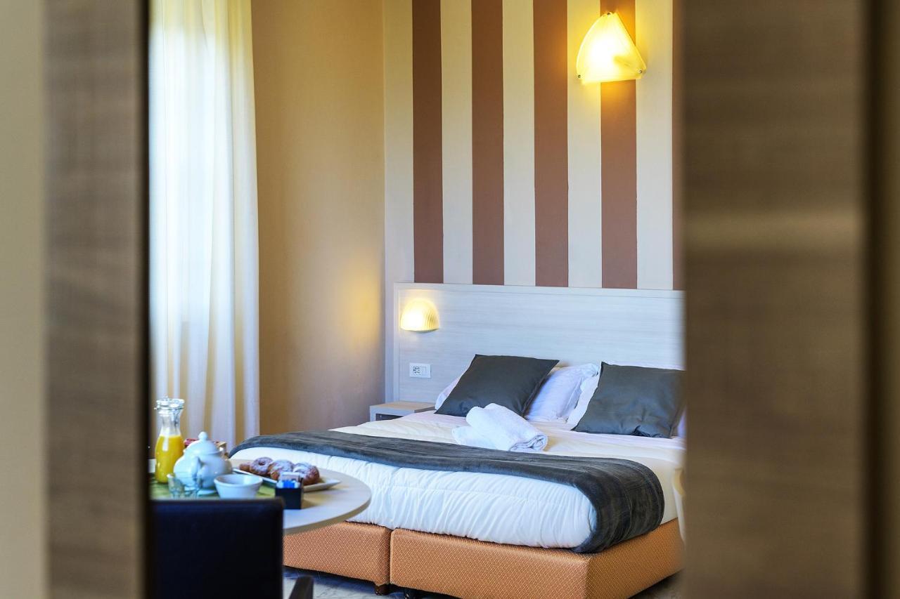 Hotel Castello ソヴィチッレ エクステリア 写真
