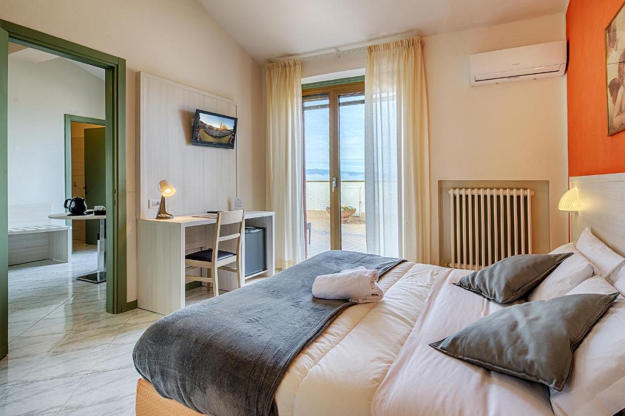Hotel Castello ソヴィチッレ エクステリア 写真